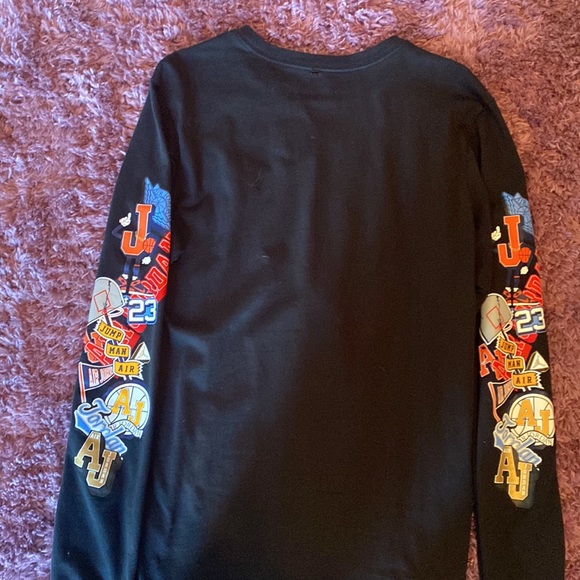 JORDAN - LONG SLEEVE TEE - Picture 2 of 3